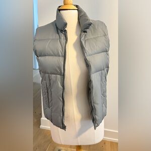 Banana Republic puffer vest, steel blue colour, Women’s medium
